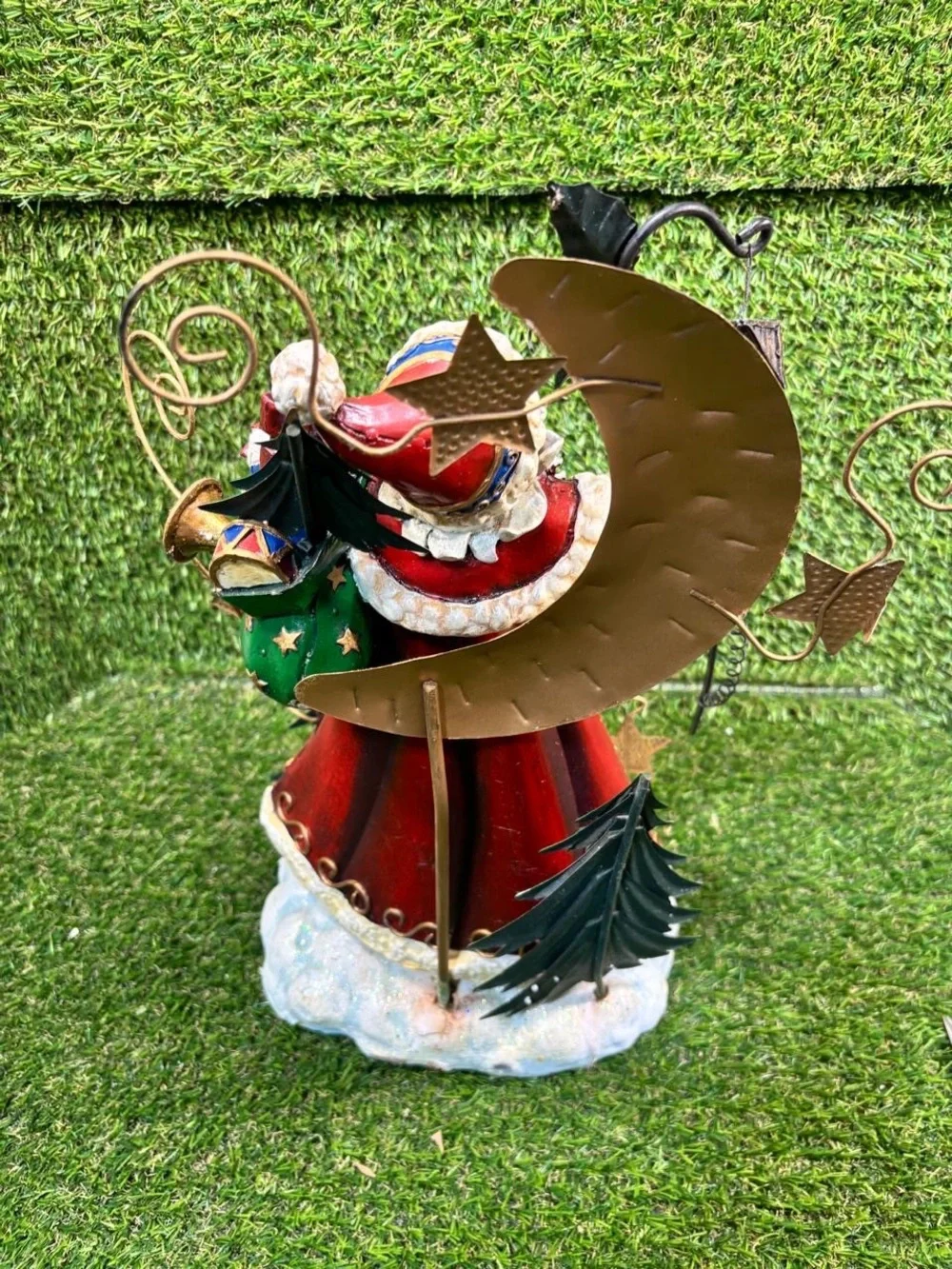 Grandeur Noel 2002 Santa Tin and Resin Stocking Holder Collector Edition Box